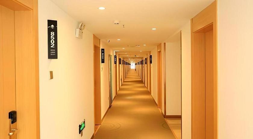 GreenTree Inn Tongchuan Yaozhou District New District Hospital Business Hotel 17/42