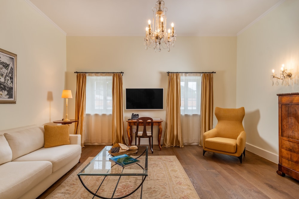 Hotel Martinis Marchi 30/50