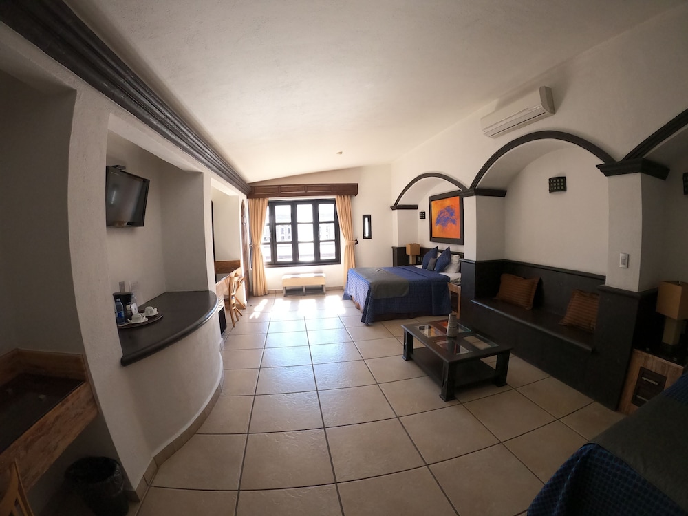 The Latit Hotel Queretaro 28/40