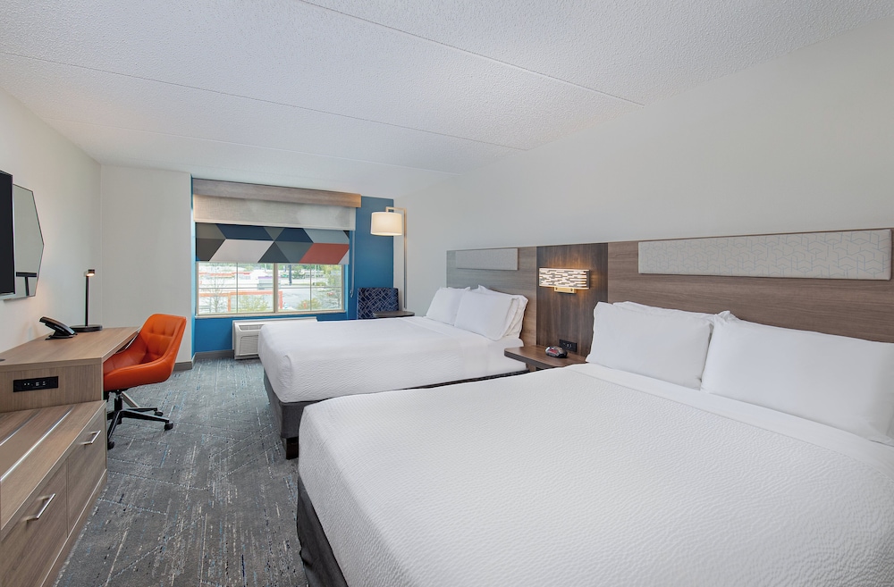 Holiday Inn Express Hotel and Suites Columbus At Northlake 19/57