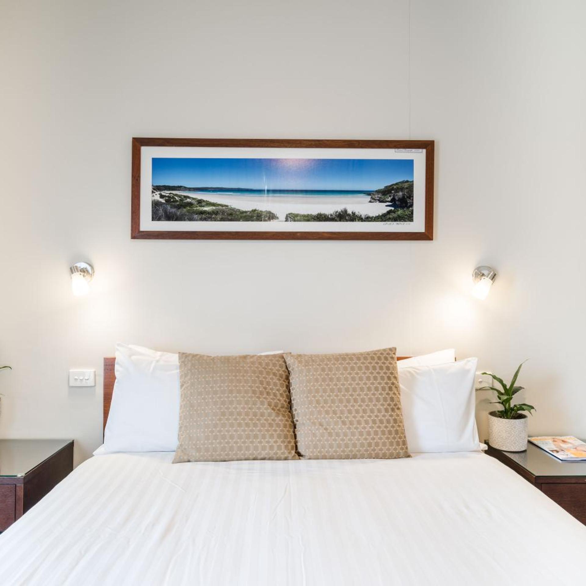 Room, Queen Bed
