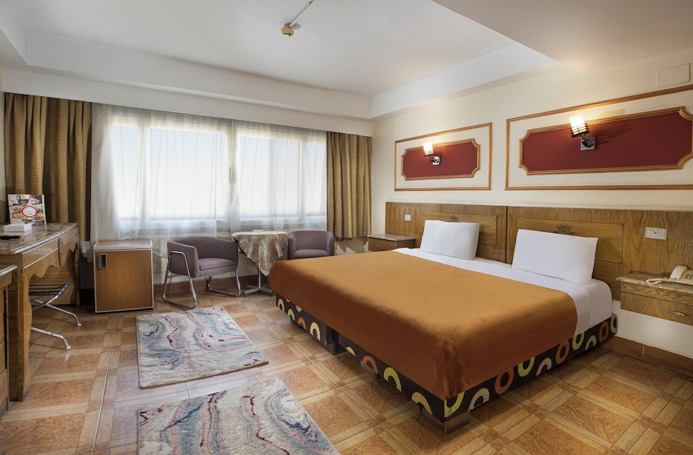KANZY HOTEL 8/45