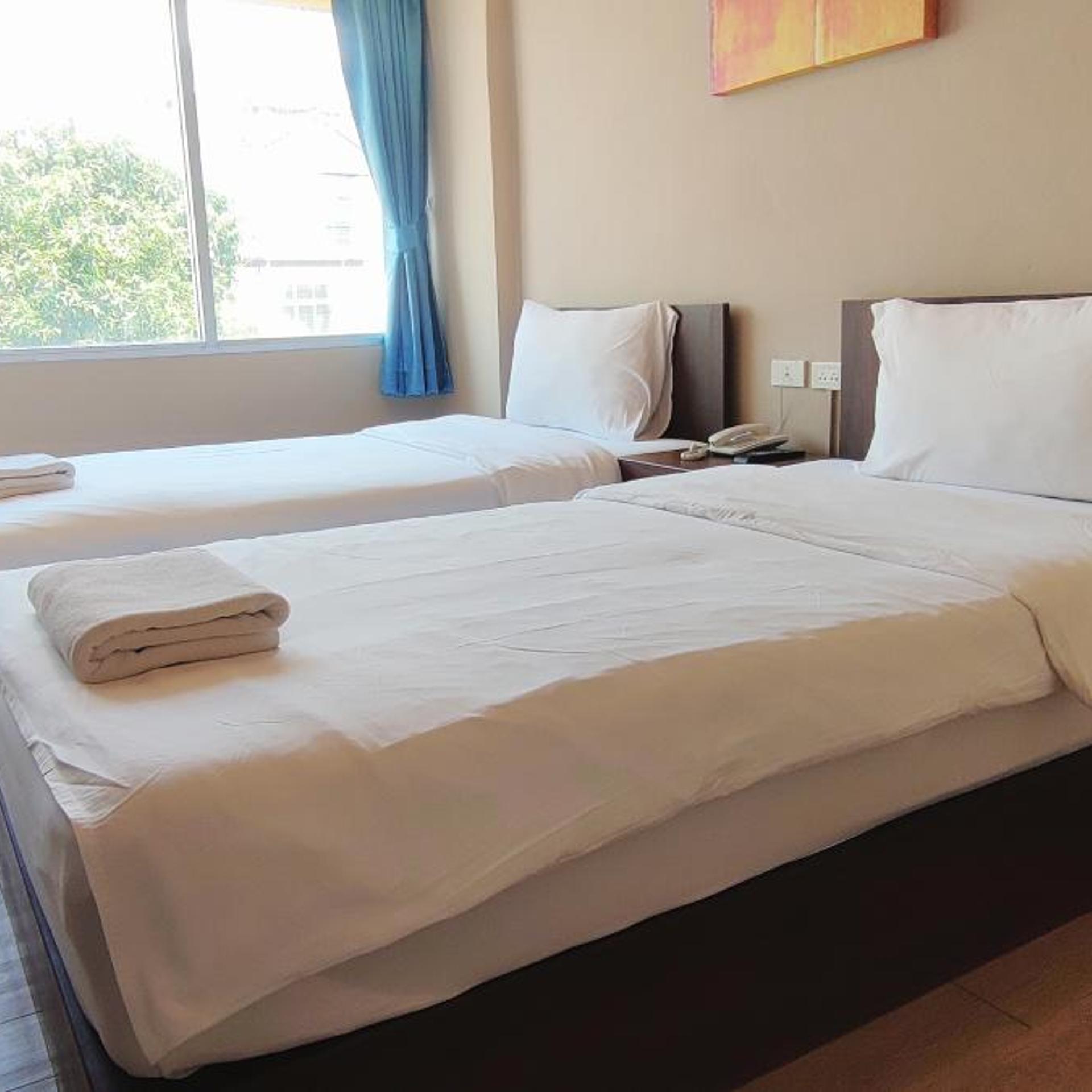 The Sea Bangsaen Hotel 27/48