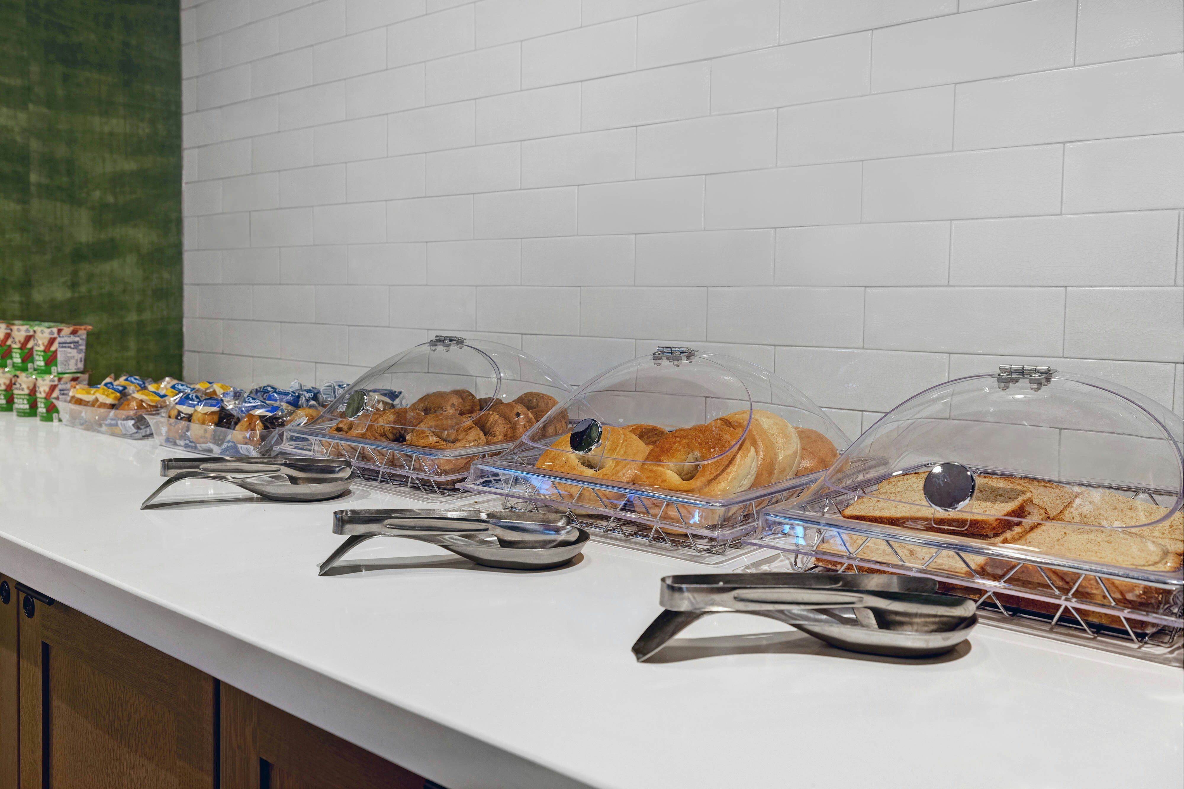 Fairfield Inn & Suites by Marriott Milwaukee Brookfield 9/23