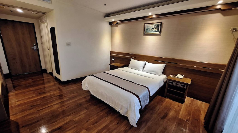 Standard, Double Bed