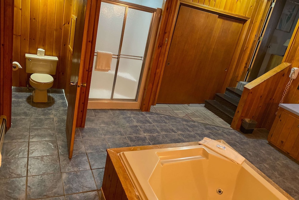 Travelodge By Wyndham Lincoln Near White Mountain 28/53