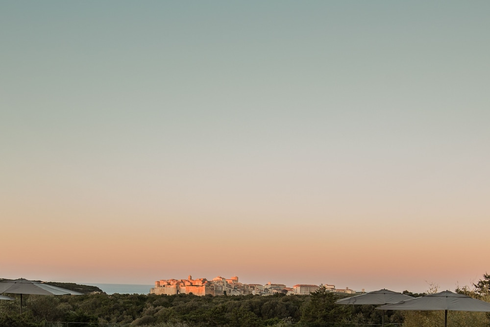 Hôtel Version Maquis Citadelle 35/50