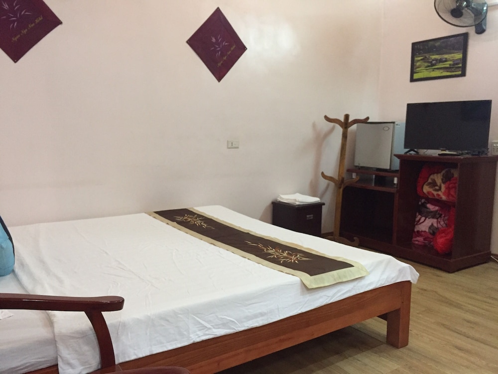 Ngan Nga Bac Ha Hotel 11/22