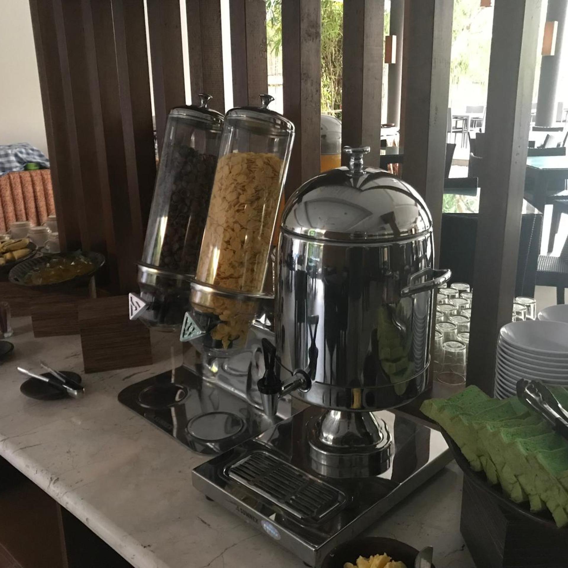 Surya Kencana Seaside Hotel 23/50