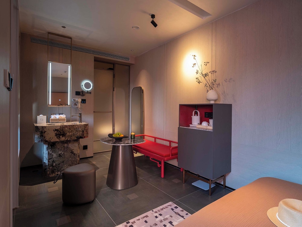 Hutong Moli Hotel 40/50