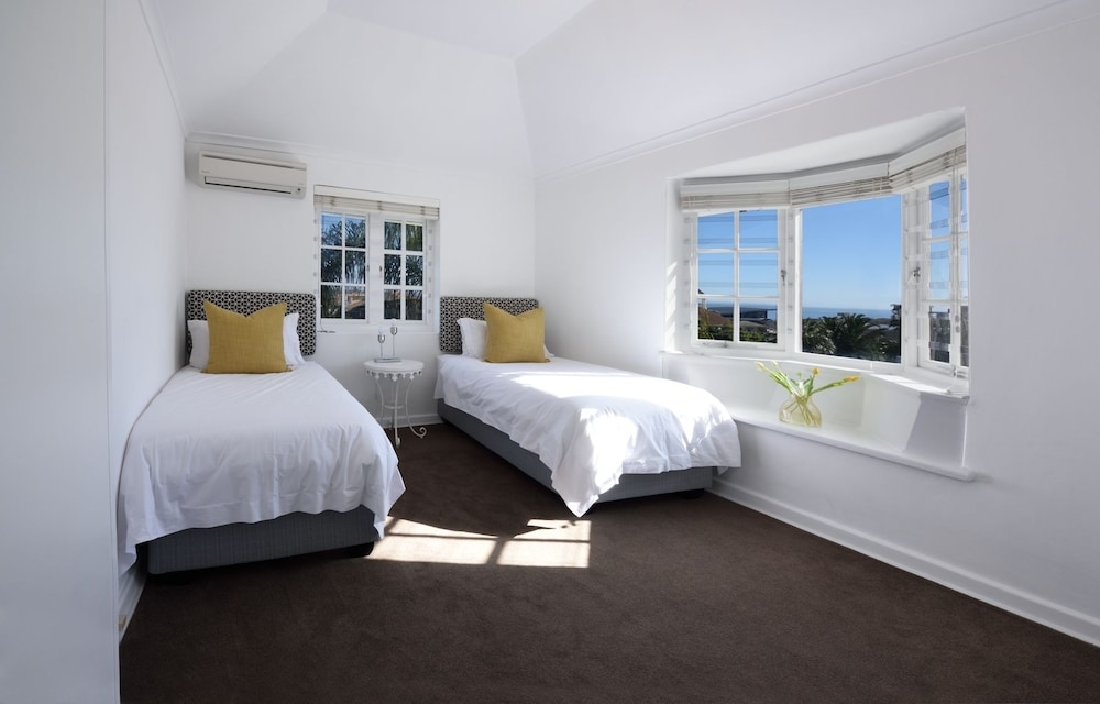 The Clarendon - Fresnaye 11/50