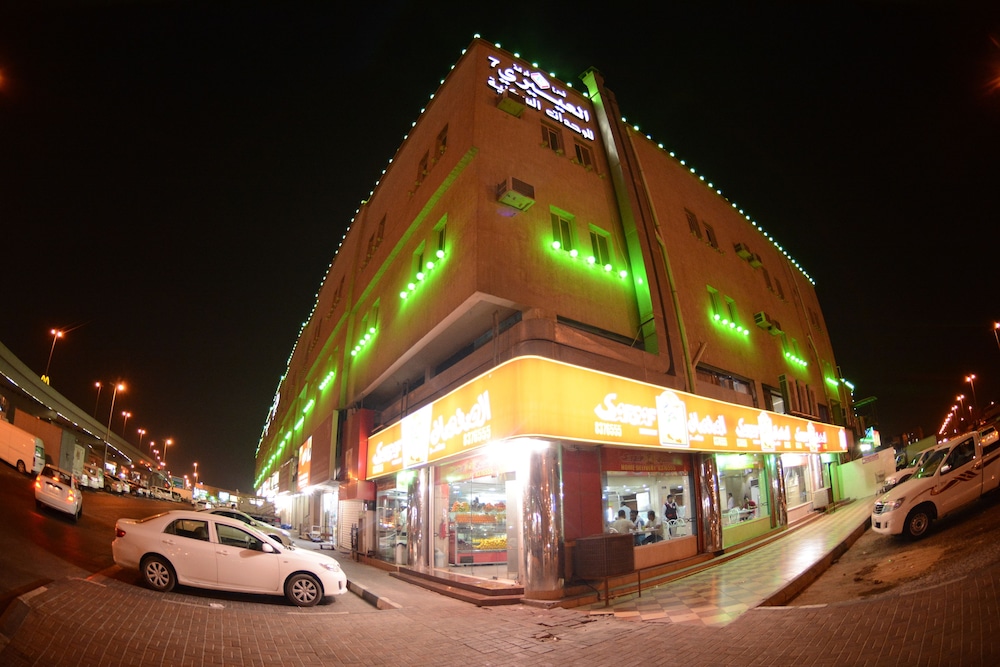 Al Eairy Furnished Apartments Dammam 7 in DAMMAM