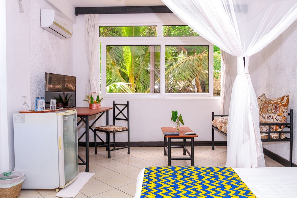 Kahama Hotel Mombasa 25/39