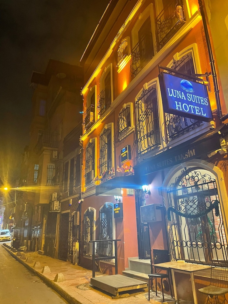 Luna Suites Taksim 25/34