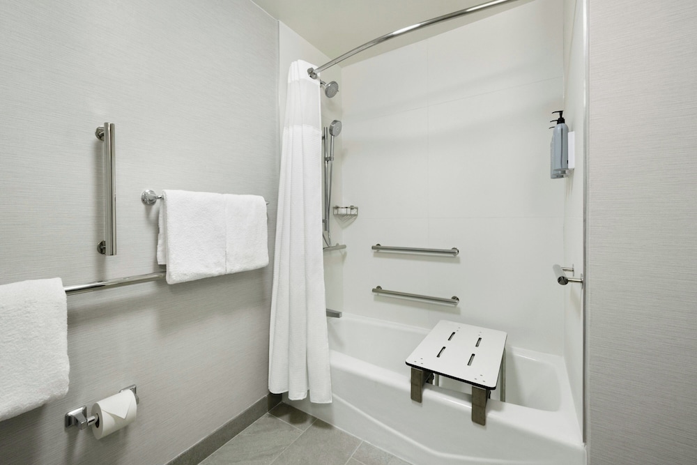 Courtyard by Marriott Atlanta Duluth/Gwinnett Place 50/52