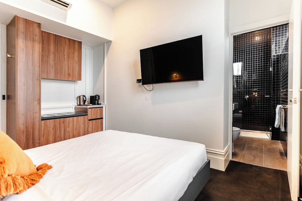 Middle Park Hotel 27/63