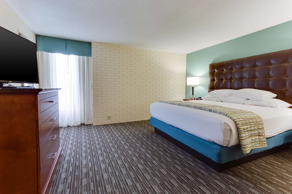 Drury Inn And Suites Birmingham Southeast 11/48