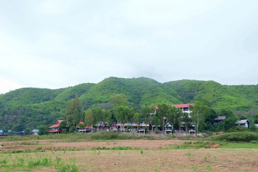 Rimkaeng Resort 34/35