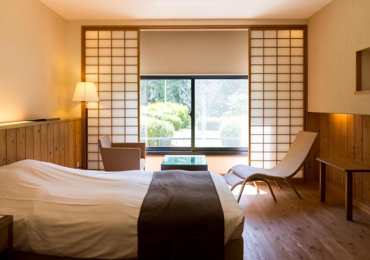 غرفة بسريرين منفصلين بحمام مشترك، Yatsugatake Hotel Fuuka 2/4