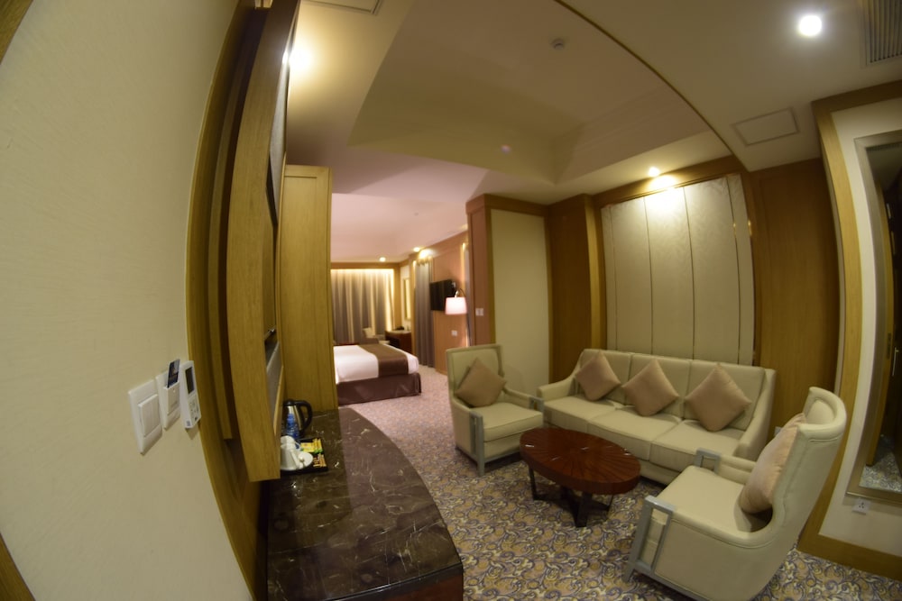 Royal Mountain Hotel 33/50