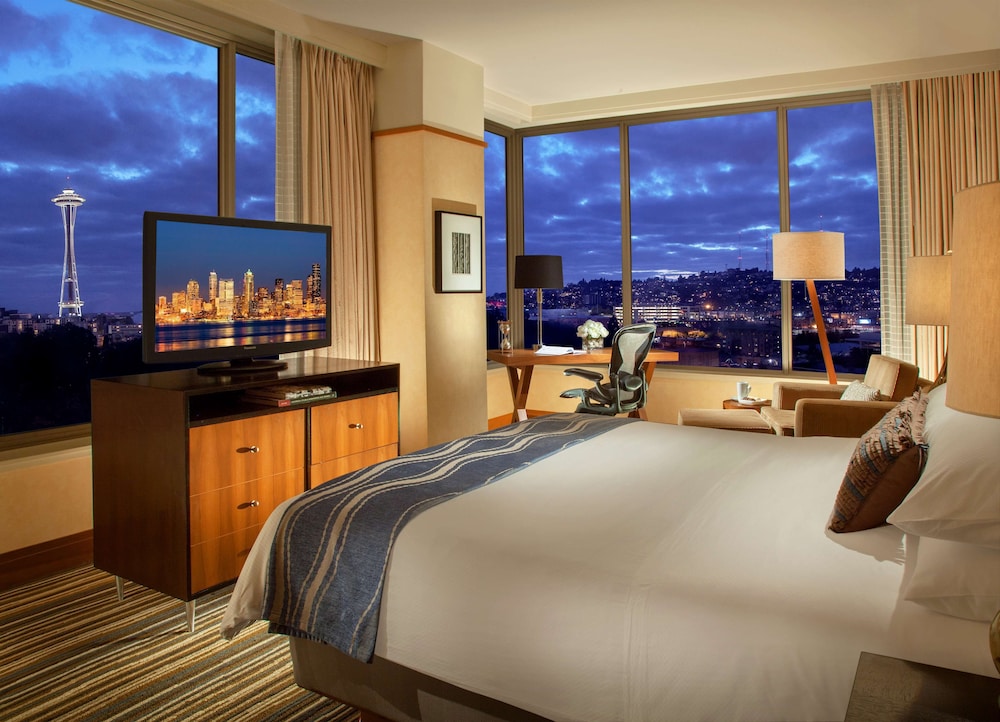 1 Hotel Seattle 12/84