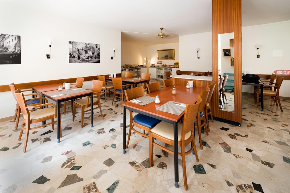 Hotel Atlantico 30/38