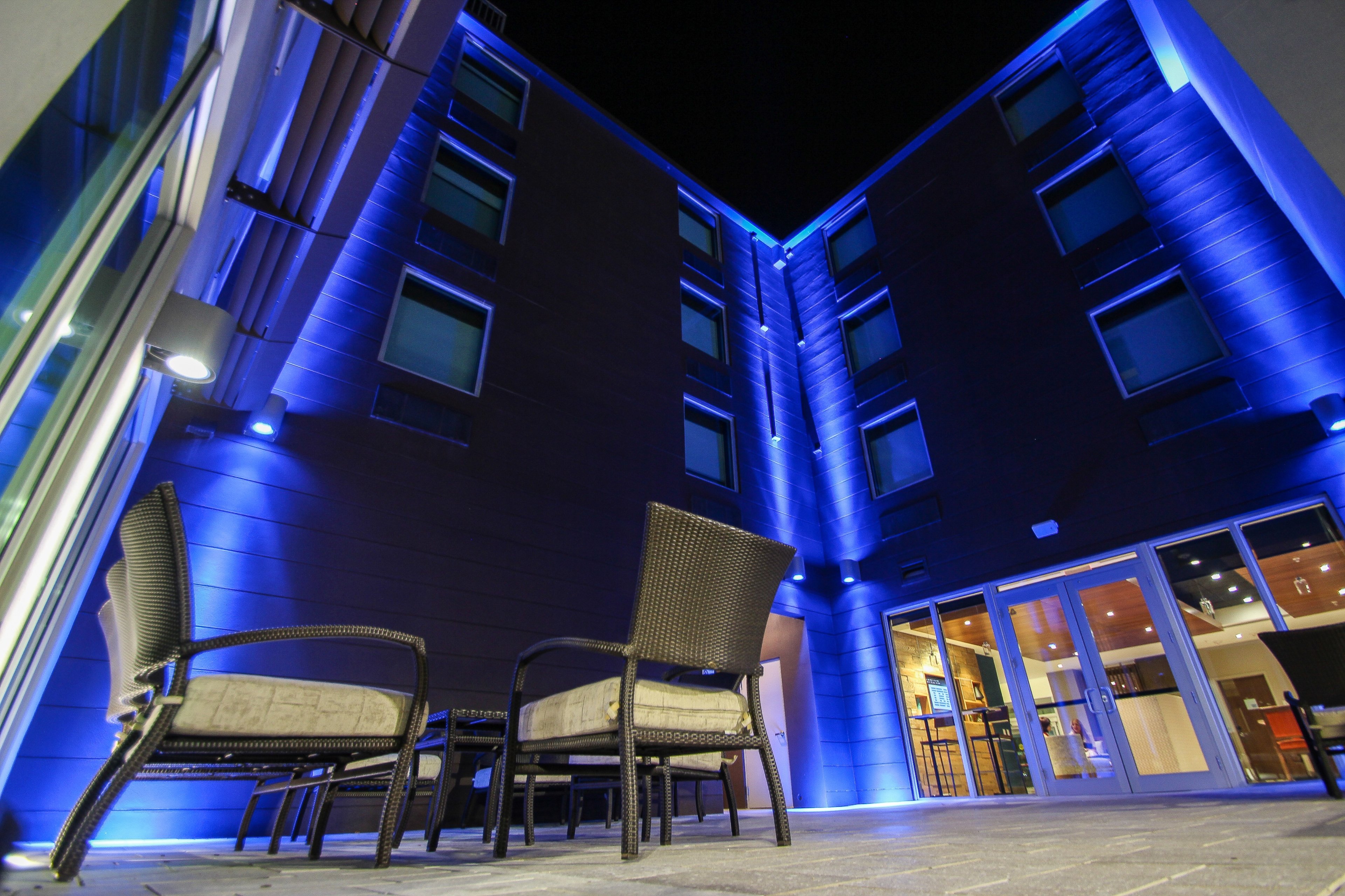 Holiday Inn Express & Suites Miami Airport East 2/69