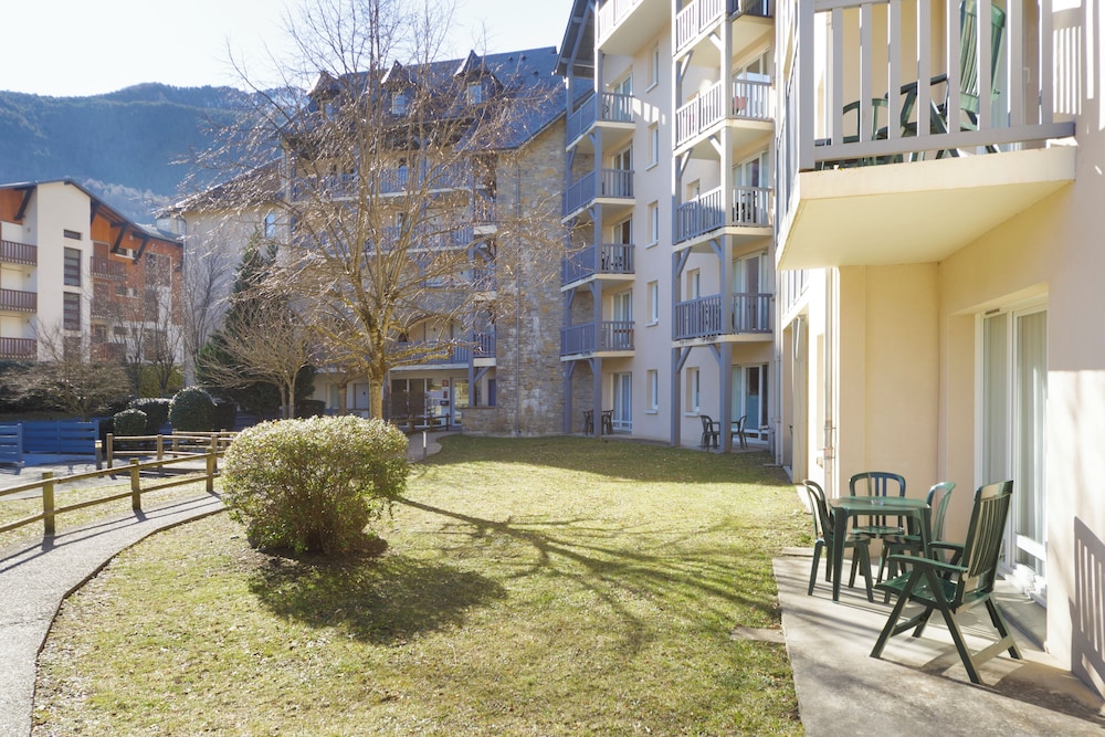 Pierre Vacances Residence Les Rives de L Apos Aure 44/49