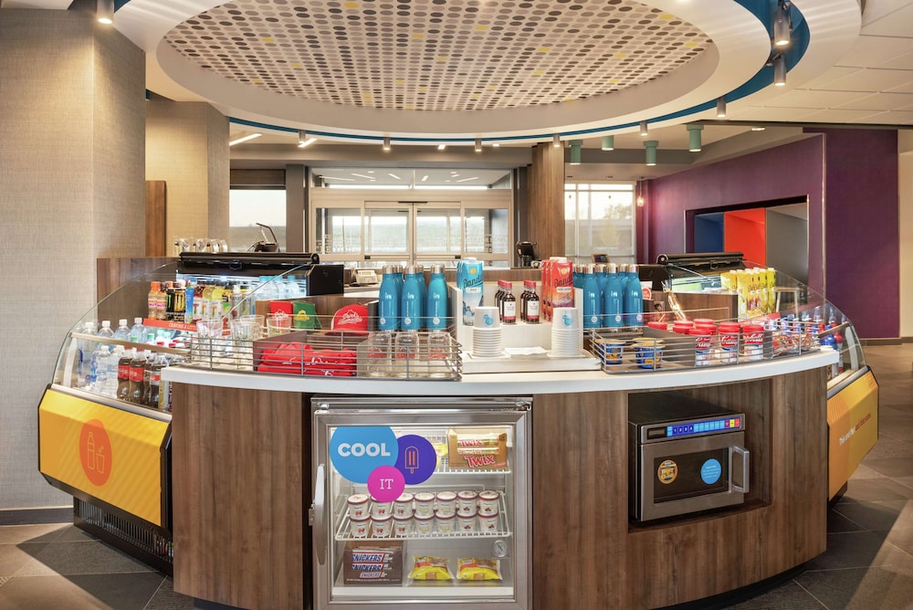 Tru By Hilton Milwaukee Brookfield 40/50