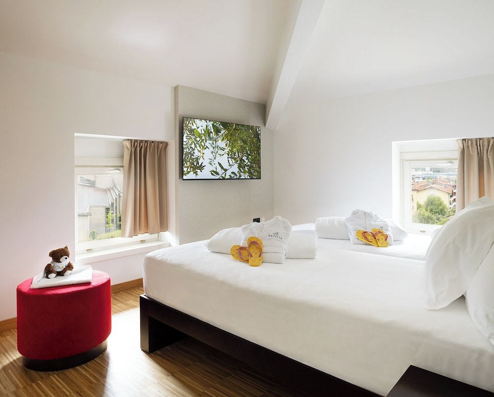 Astoria Park Hotel 8/50