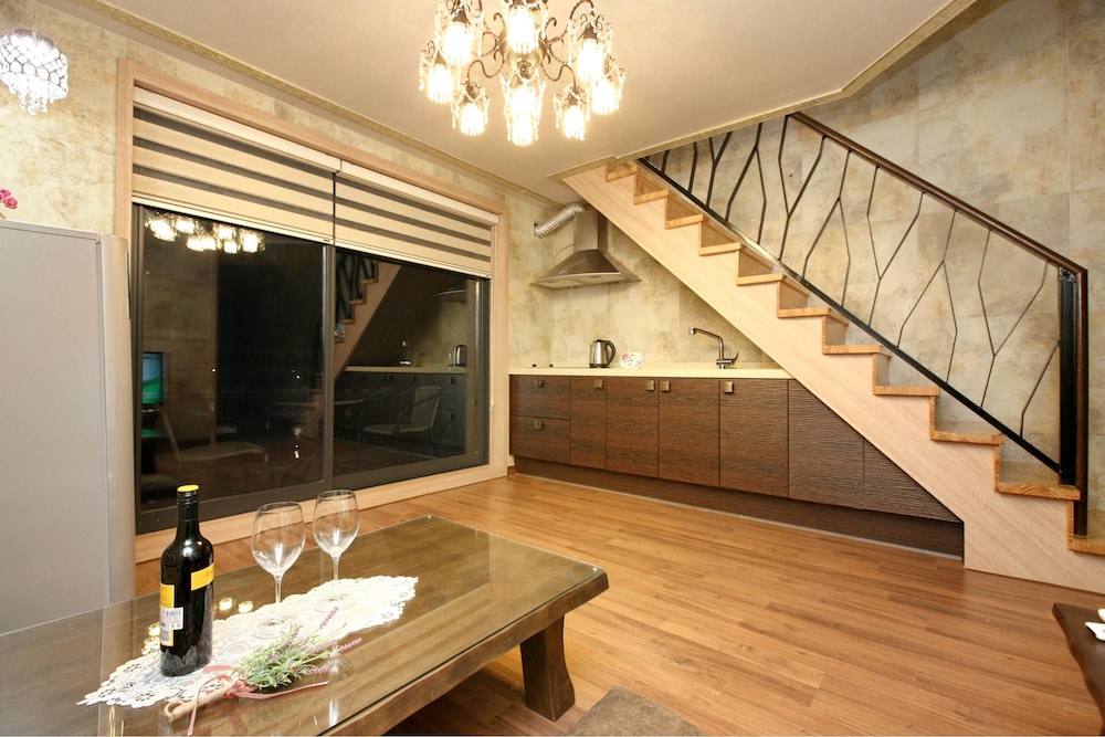 Busan Chaeum Pension 25/50
