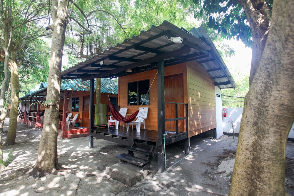 Family Song Bungalow 56/60