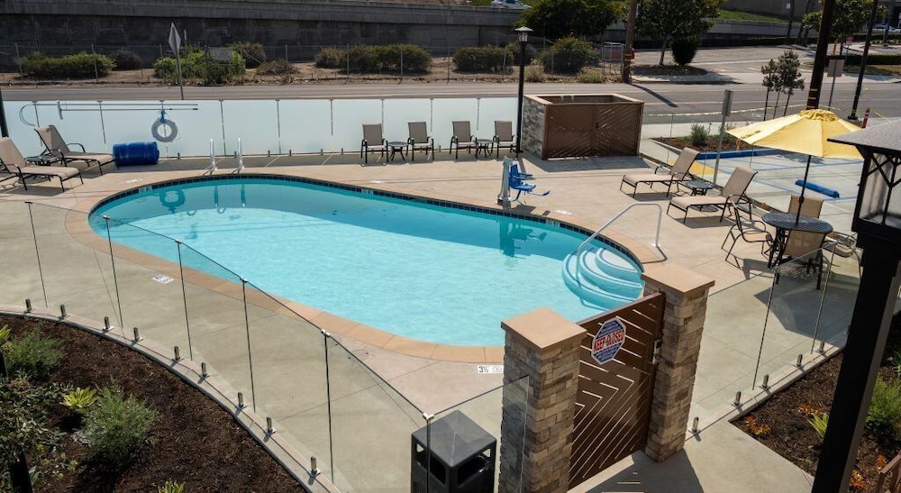 Lemon Heights Inn 35/58