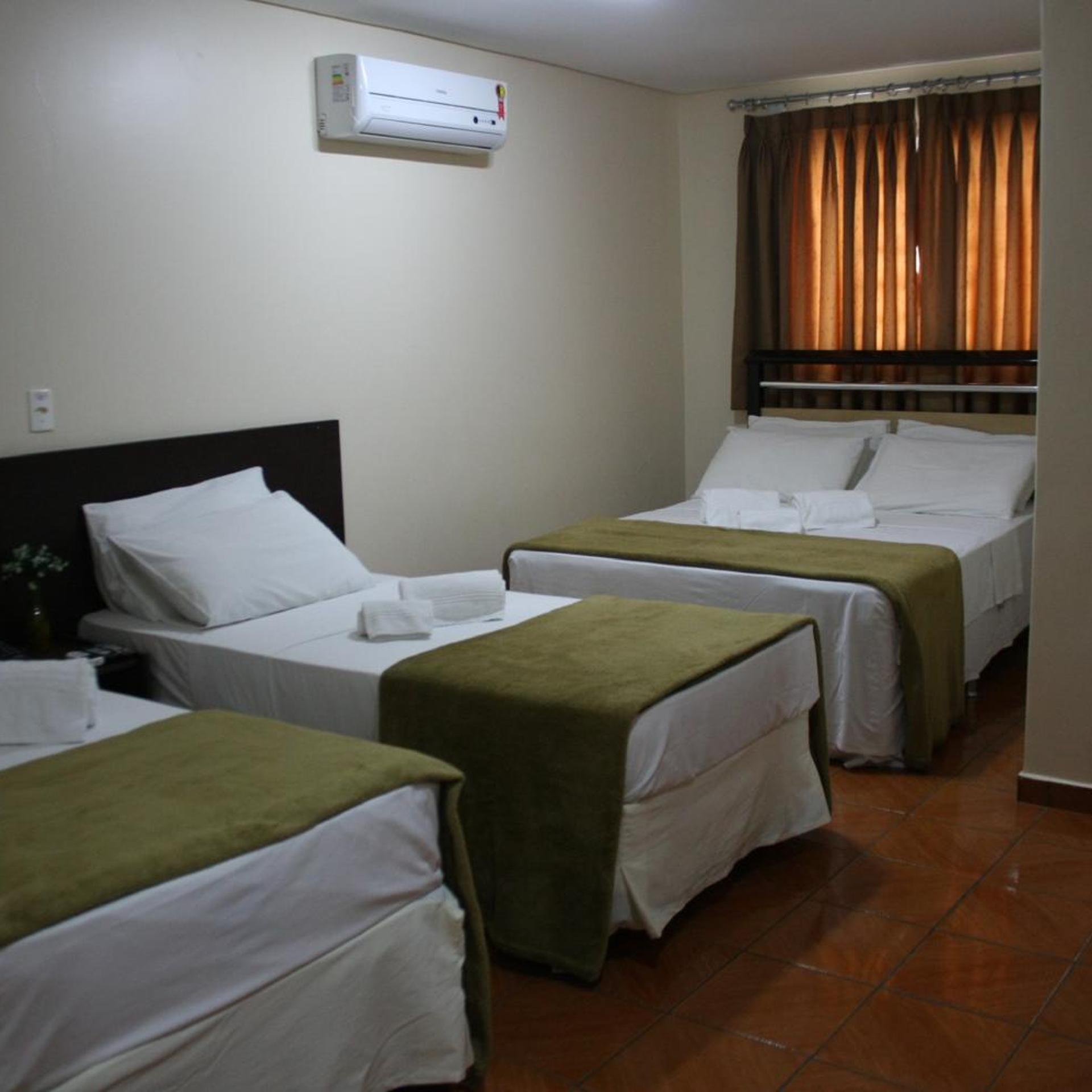 PINHEIROS HOTEL 22/57