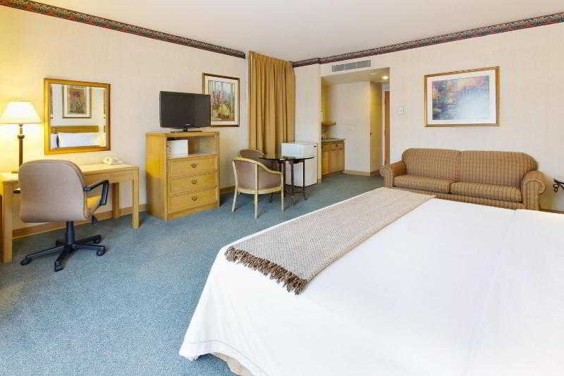 Deluxe, Double Bed