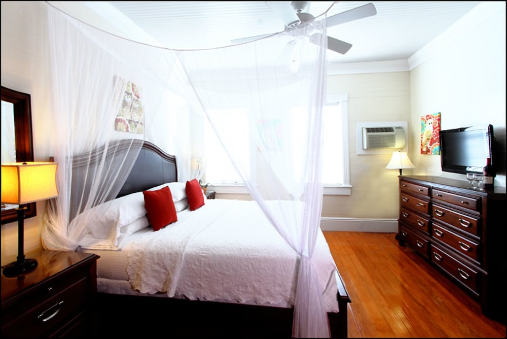 Avalon Bed & Breakfast 10/55