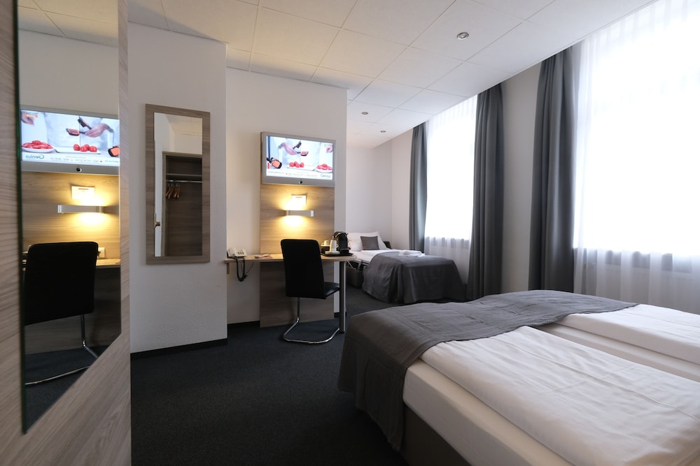 TOP Hotel Hohenstaufen 7/57