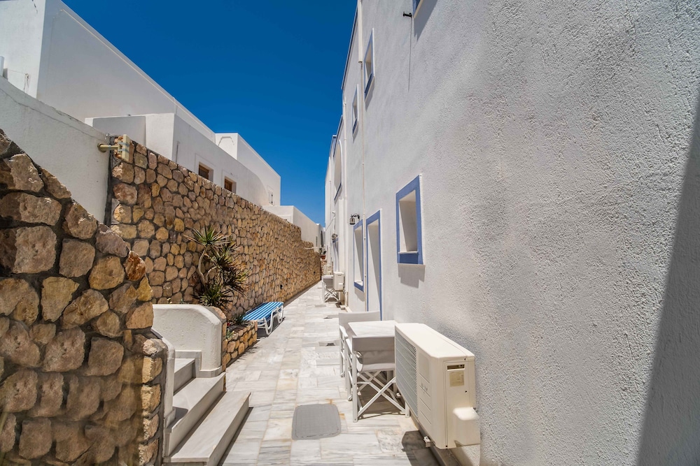 STAVROS VILLAS 25/68
