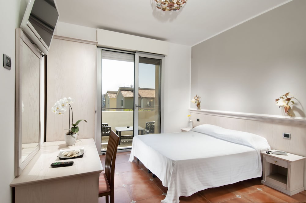 Relax, Double Bed