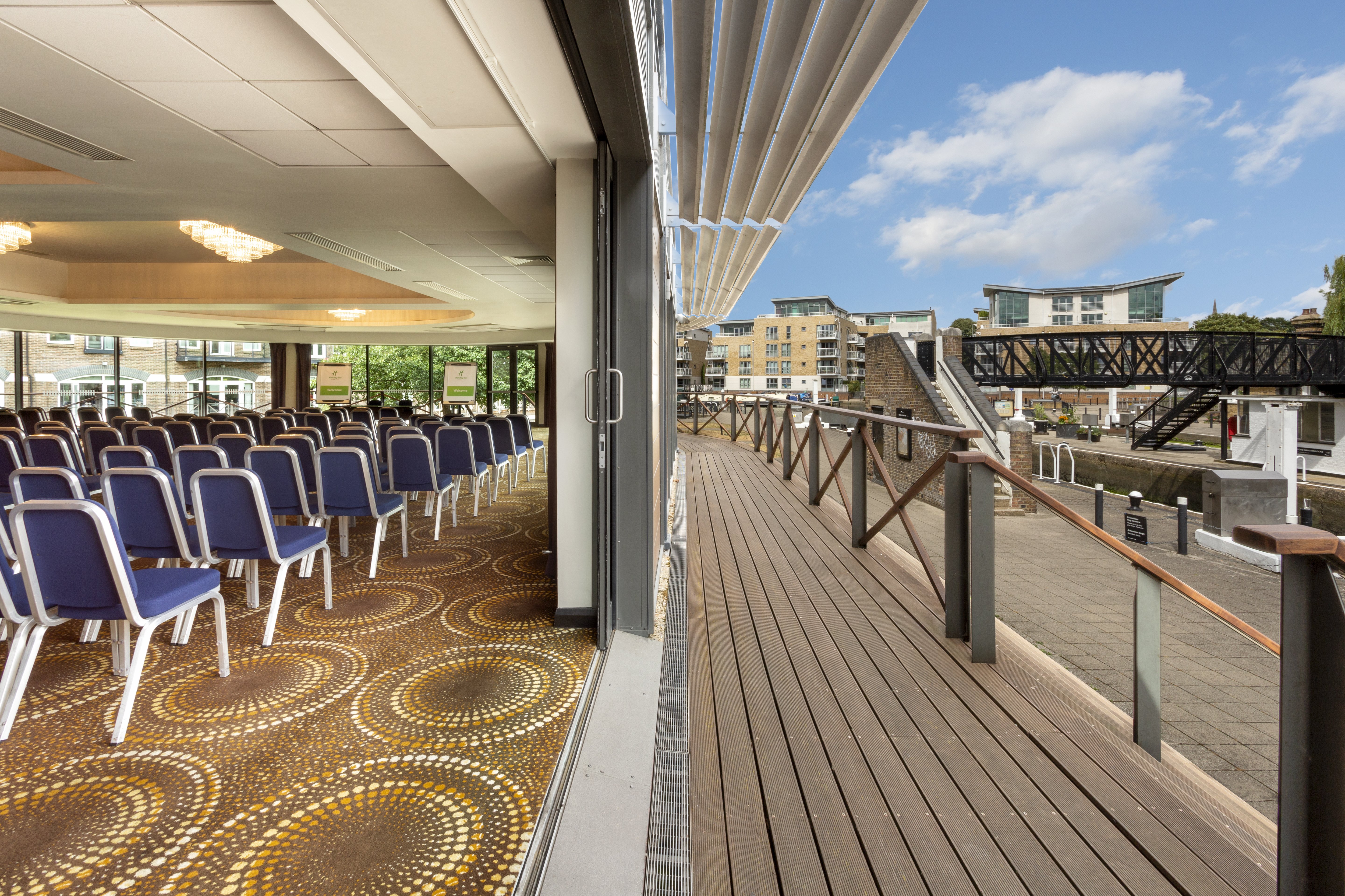 Holiday Inn London Brentford Lock 36/60