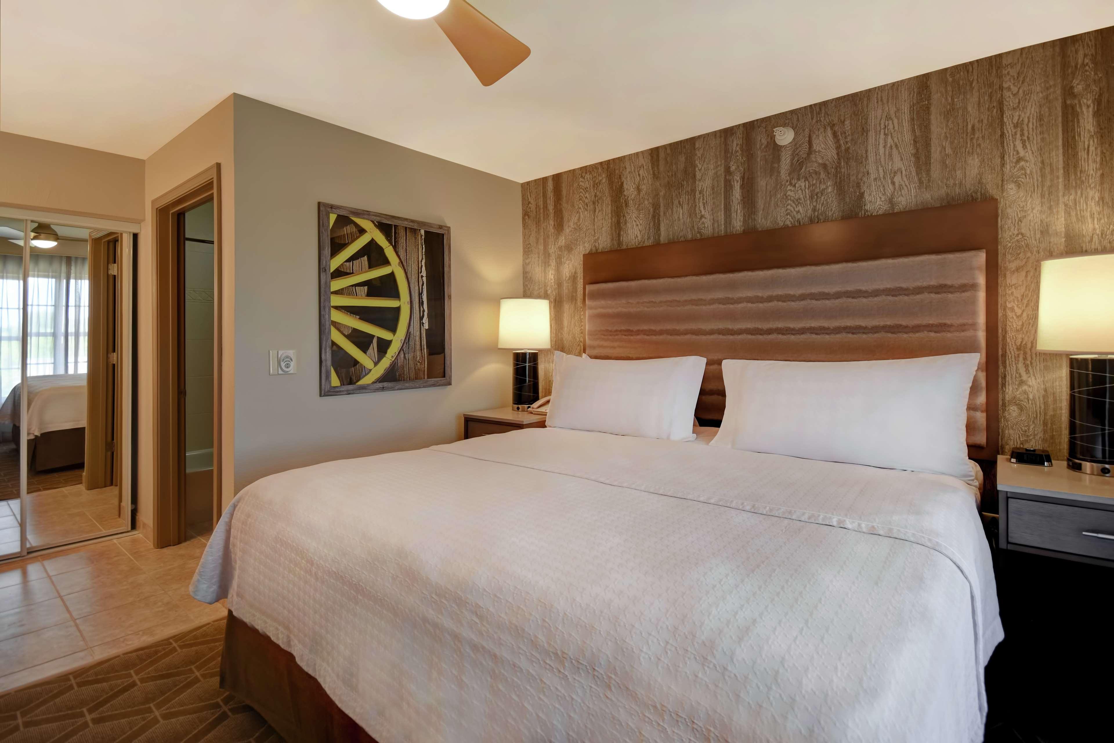SUITE, 1 KING OR 2 QUEEN BEDS, ACCESSIBLE