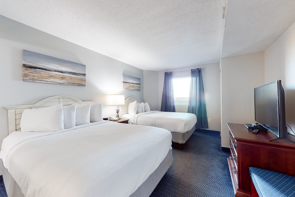 1 BEDROOM, CONDO, DELUXE