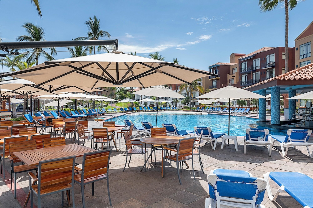 El Cid Marina Beach Hotel 61/76