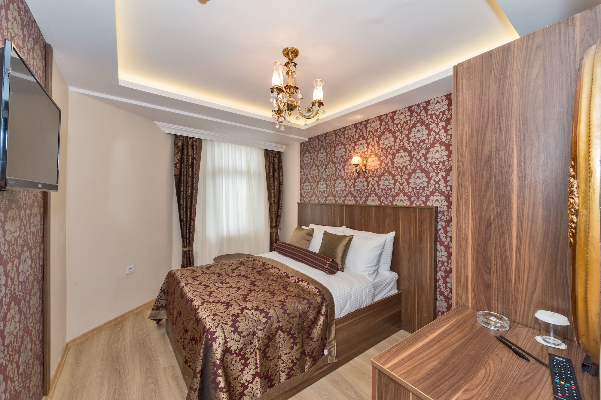 DELUXE, SINGLE, DOUBLE BED