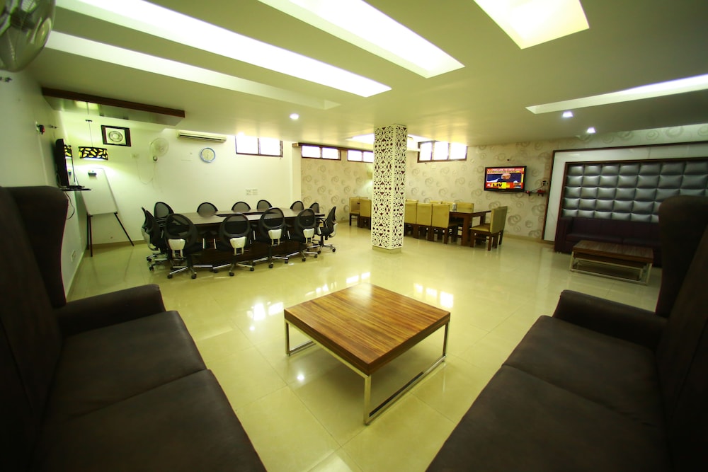 Sundeep Inn 40/46