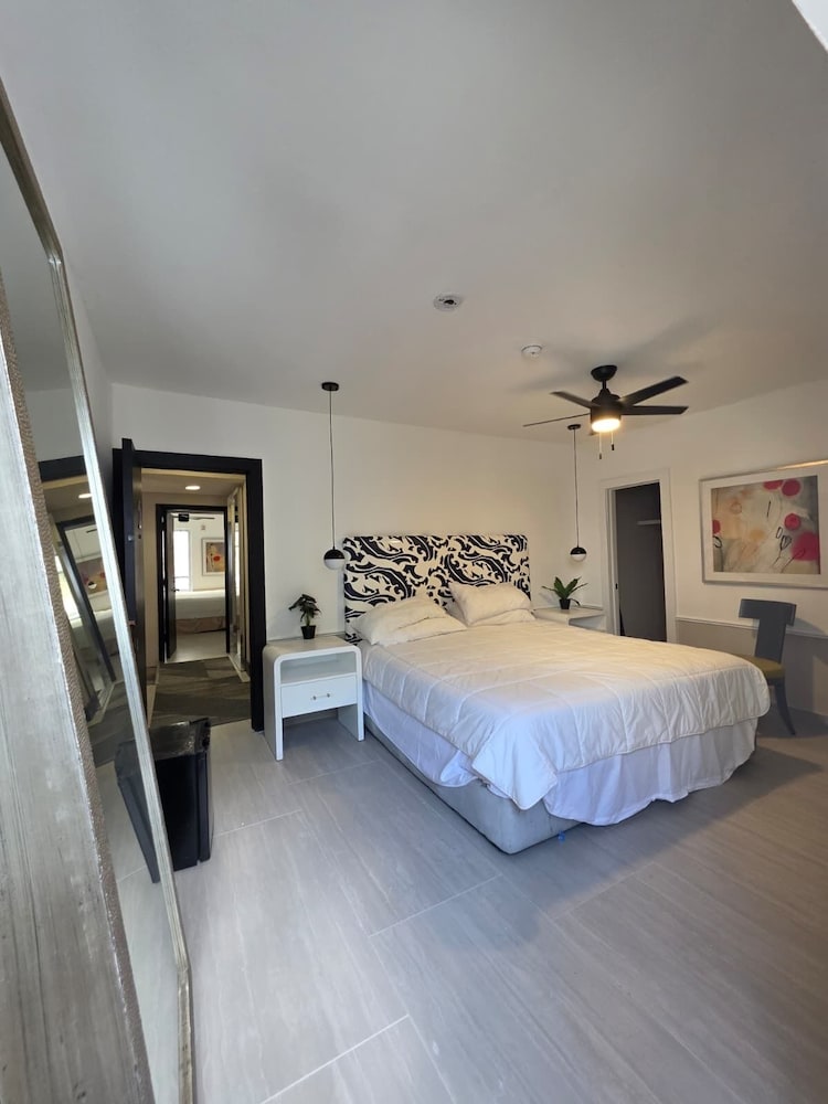 Hotel Harrison 5/51