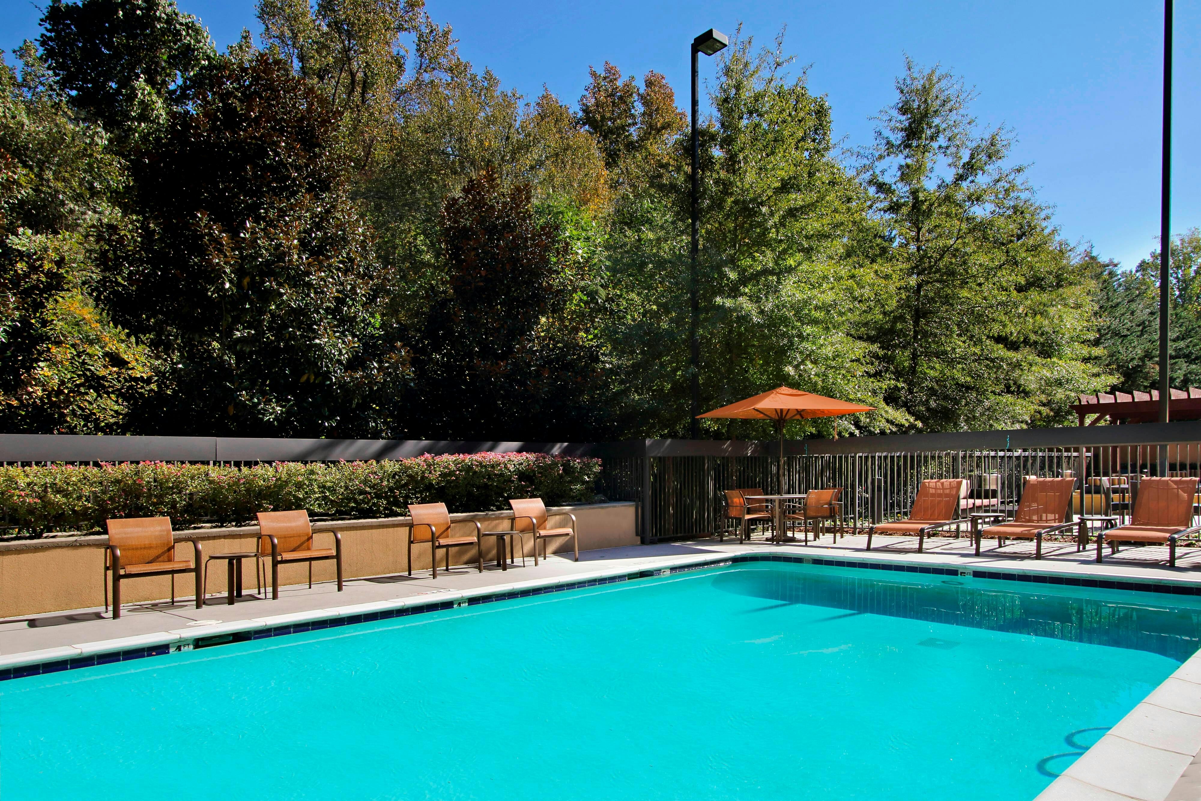 Courtyard Atlanta Airport West 5/16