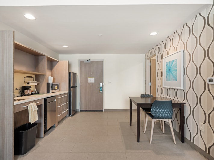 Home2 Suites By Hilton Joplin 13/17