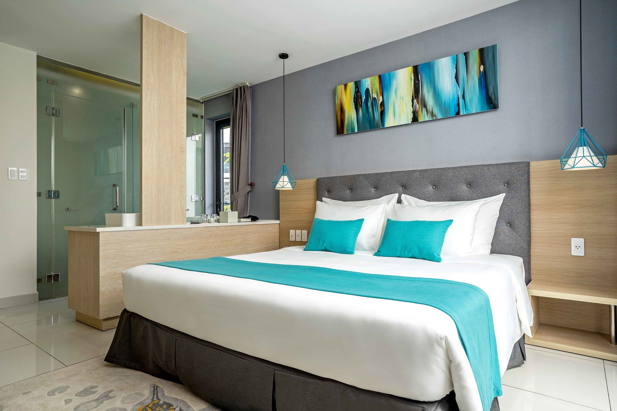 4 BEDROOMS, VILLA