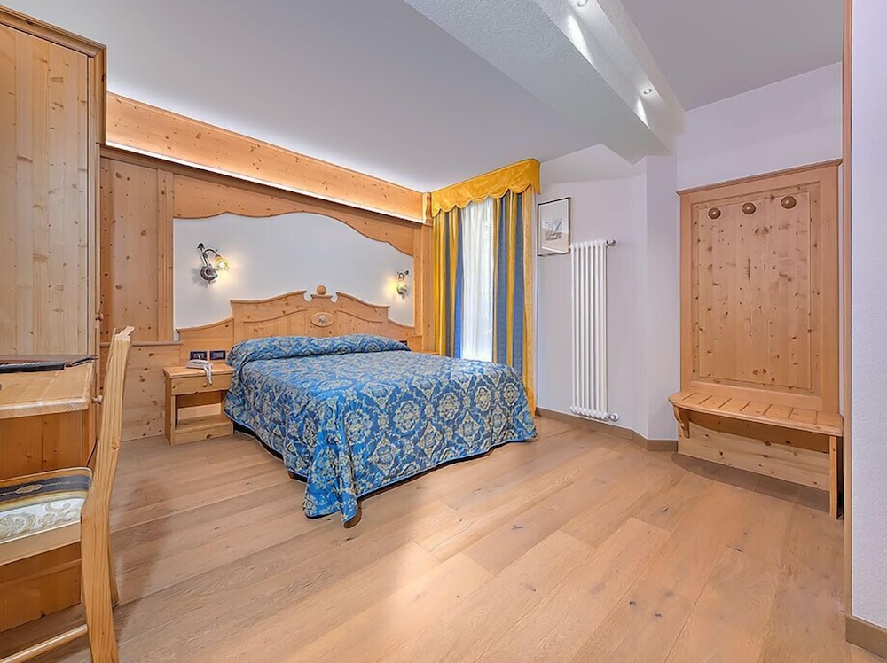 Hotel Madonna Delle Nevi 31/50